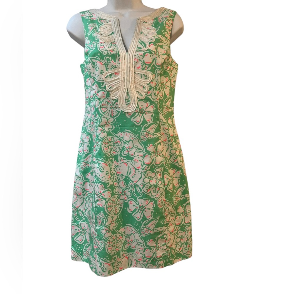 Lilly Pulitzer Janice Dress in Beach bash
Size: 2